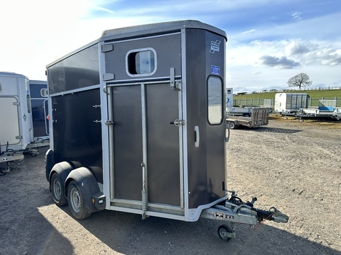 006 Used Trailers HB506