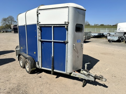 04 Used Trailers HB505