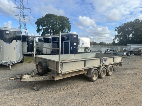 34 Used Trailers LM166